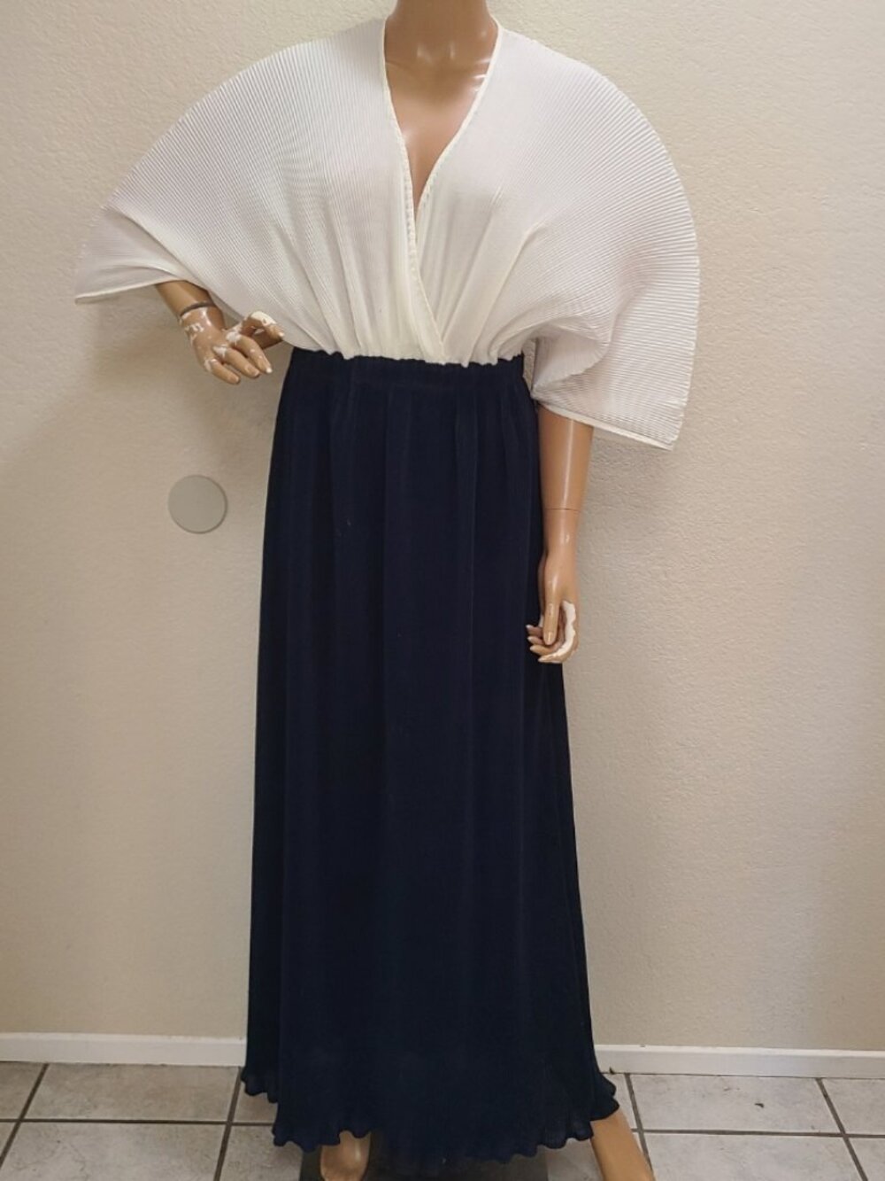 NOLO GRECIAN EVENING DRESS FAN COLUMN ACCORDION CRYSTAL PLEATS PLISSE sz 36